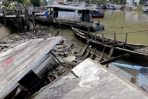 Menata Batang Arau, 17 bangkai kapal dibongkar