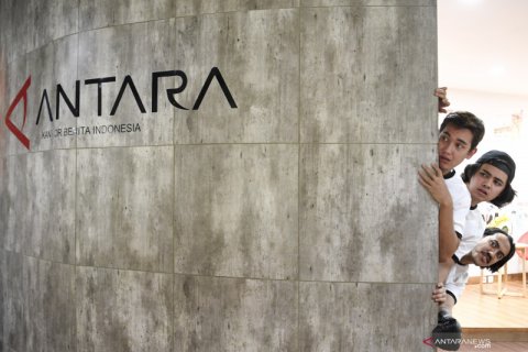 Kunjungan pemeran film Warkop DKI Reborn 3