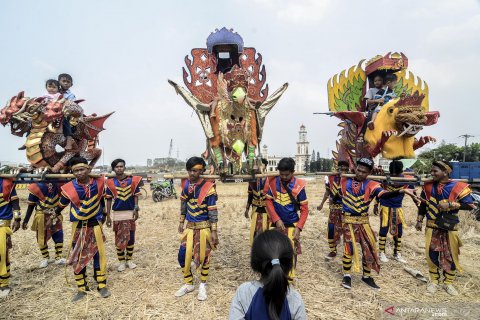 Budaya pergosi singa odong-odong