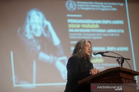 Oscar Motuloh terima gelar kehormatan Empu Ageng dari ISI Yogyakarta