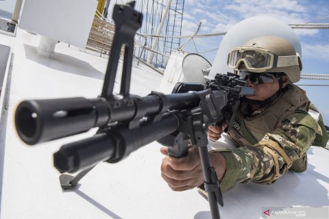 Peran jaga perang KRI Bima Suci