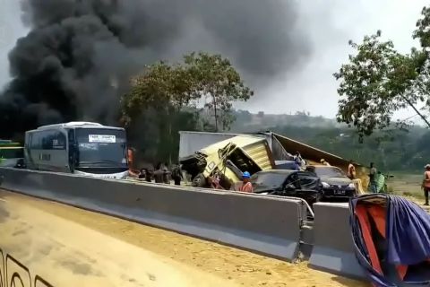 KNKT investigasi penyebab kecelakaan tol Cipularang