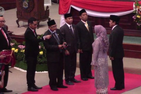 Gubernur minta sinergi yang kuat kepada 65 anggota DPRD NTB yang dilantik