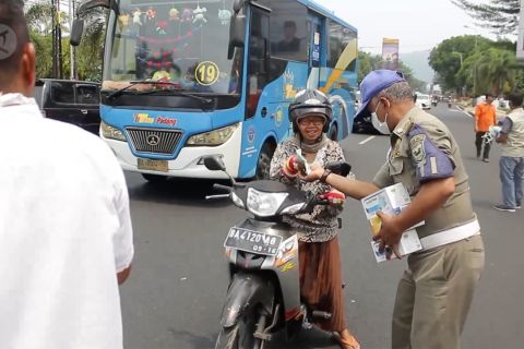 Jika asap tak berkurang Sumbar akan liburkan sekolah