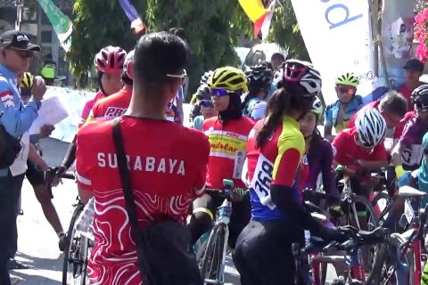 Ratusan pembalap sepeda meriahkan Tour de Linggarjati ke-5