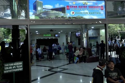 BJ Habibie bisa shalat sambil berbaring