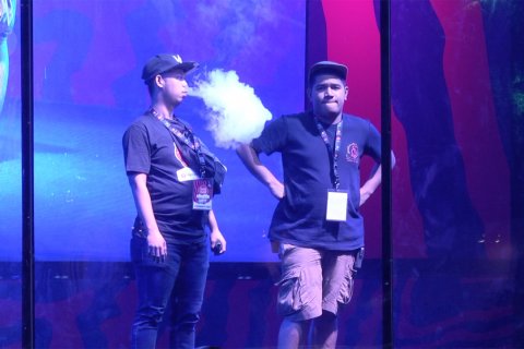 Vape atau rokok elektrik bukanlah jalan untuk berhenti merokok