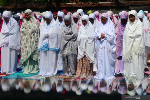 Shalat minta hujan di Grobogan
