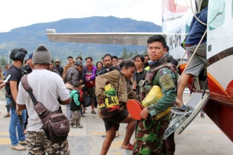 Masyarakat Ilaga mengungsi