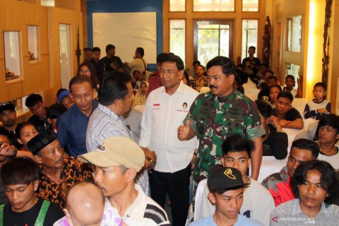 Menkopolhukam bertemu pengungsi kerusuhan Wamena