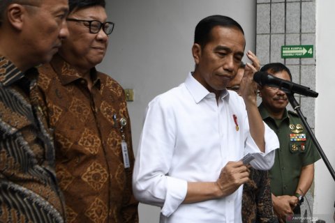 Presiden Jokowi jenguk Wiranto di RSPAD Gatot Soebroto