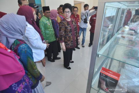 Kunjungan Menteri Kesehatan di Palu