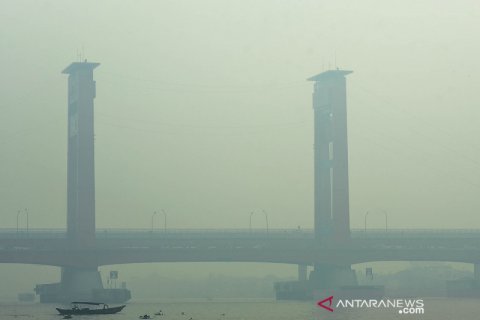 Palembang diselimuti kabut asap