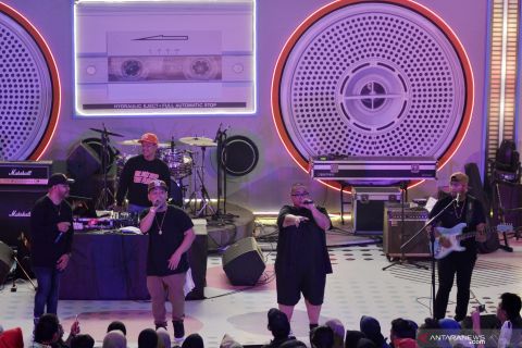 Penampilan Saykoji di The Downtown Talk Bekasi