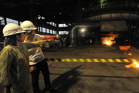 Menteri BUMN tinjau Krakatau Steel