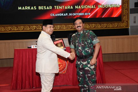 Menhan kunjungi Mabes TNI