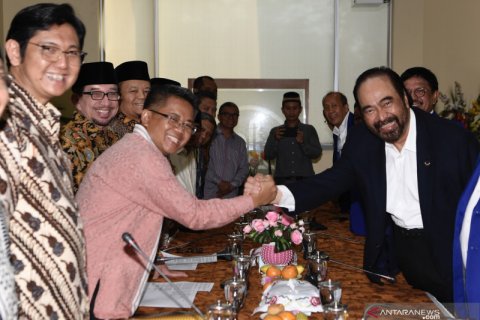 Surya Paloh bertandang ke DPP PKS