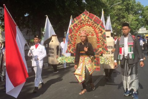 Santri gaungkan gerakan bebas sampah pada puncak HSN