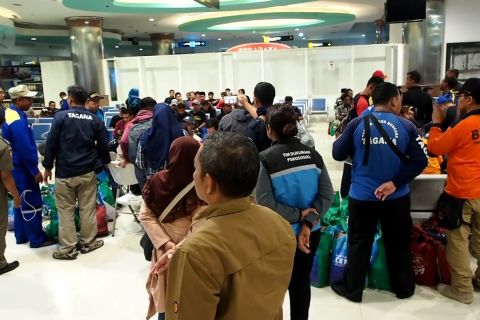 Waspada malaria, KKP Surabaya periksa pengungsi asal Wamena