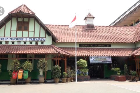 Sekolah di Jakarta pakai energi terbarukan matahari