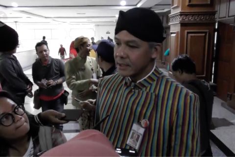 Ganjar Pranowo ajak masyarakat waspada penyakit saat musim hujan
