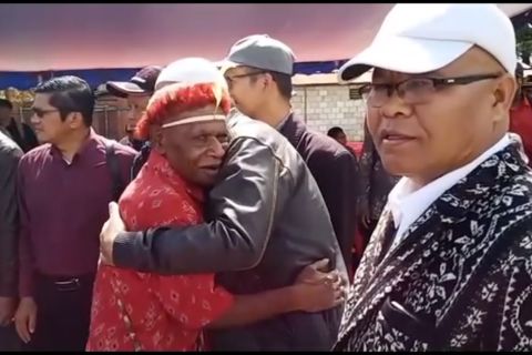 LMA Jayawijaya pertemukan tokoh adat dan warga pendatang