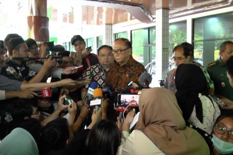Wantimpres sayangkan hoaks penyerangan Wiranto direkayasa