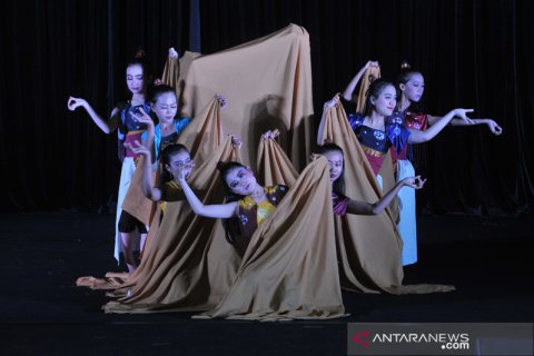 Aneka seni Sumsel di Rentak Batanghari 2019