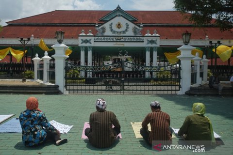 Aksi Tapa Pepe PKL DI Yogyakarta