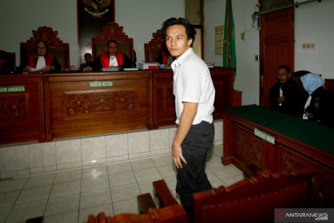 Sidang putusan Jerri Nichol