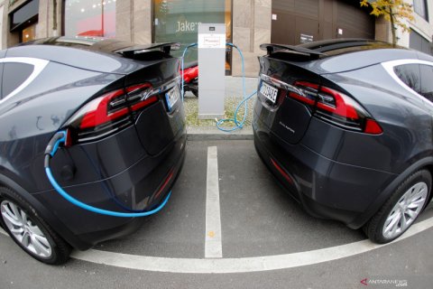 Tesla akan bangun pabrik mobil listrik pertamanya di Eropa