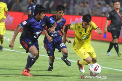 Final Liga 2 : Persik lawan Persita