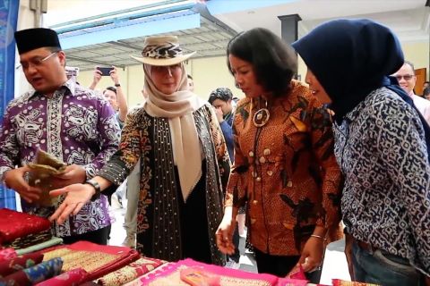 Babel berikan beasiswa bagi pelaku UMKM