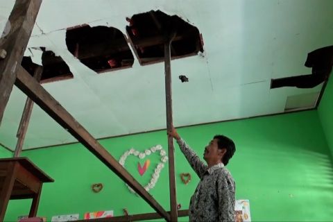 Disdik Kota Madiun data sekolah rusak