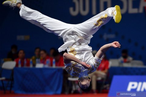 Aksi atlet wushu putra Indonesia Edgar Xavier di Sea Games 2019