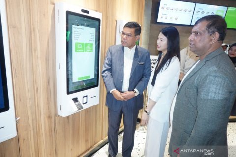 AirAsia ekspansi bisnis restoran menu pesawat