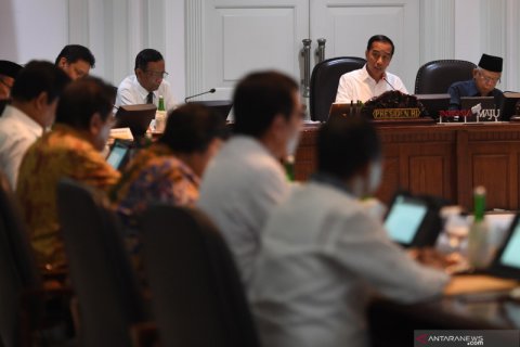 Rapat terbatas penyaluran dana desa 2020