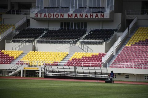 Perawatan stadion Manahan Solo