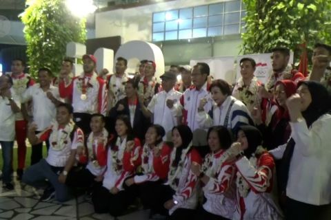 Garuda Muda  dan Tim Voli putra kembali ke tanah air