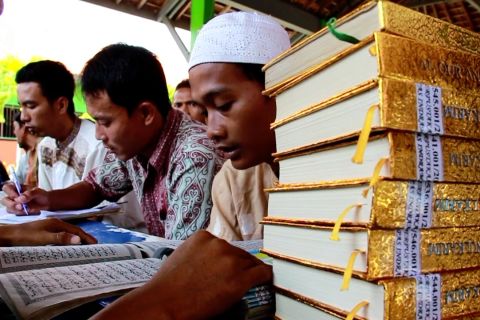 Pendidikan pesantren untuk napi di Lapas Indramayu