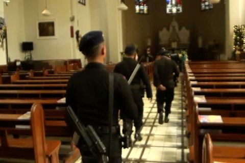 Tim Jibom Polda Jabar sisir Gereja Katedral Bandung