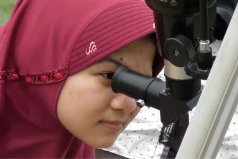 Mahasiswa Semarang saksikan bersama gerhana matahari cincin