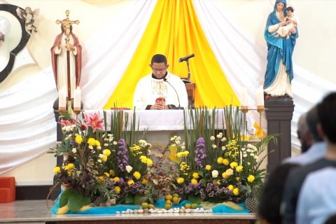 Khidmatnya misa Natal di Bumi Serambi Mekkah