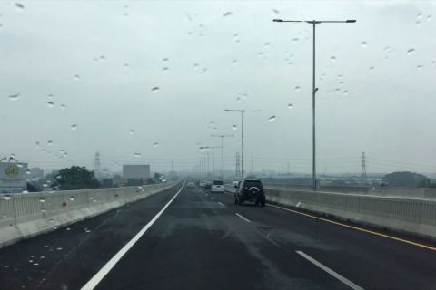 Yang harus diperhatikan sebelum melintasi tol layang Japek