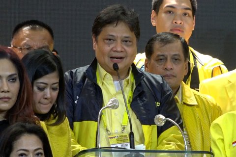 Airlangga tawarkan posisi penting politisi senior partai