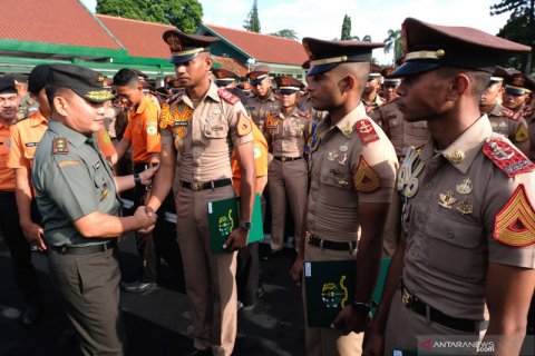 Penghargaan pejuang kemanusiaan untuk Taruna Akmil
