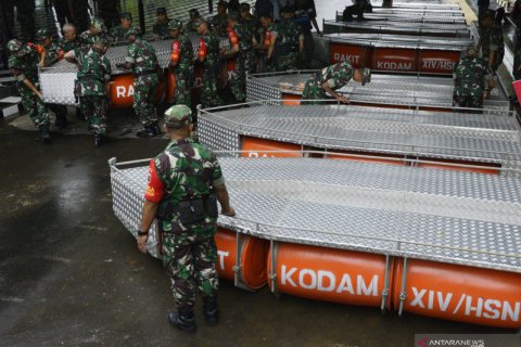 Perahu rakit Kodam XIV Hasanuddin antisipasi bencana banjir