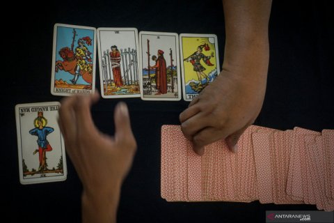 Festival ramalan kartu Tarot