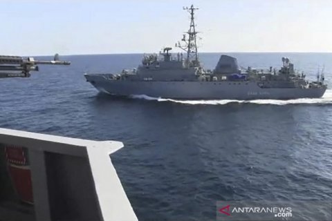 Insiden kapal perang Amerika Serikat dan Rusia