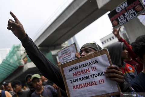 Aksi warga Tanjung Priok menuntut menkumham Yasonna Laoly minta maaf